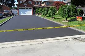 Best Gravel Driveway Installation  in Bensenvle, IL