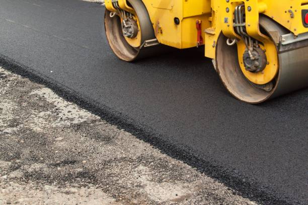 Best Asphalt Driveway Installation  in Bensenvle, IL